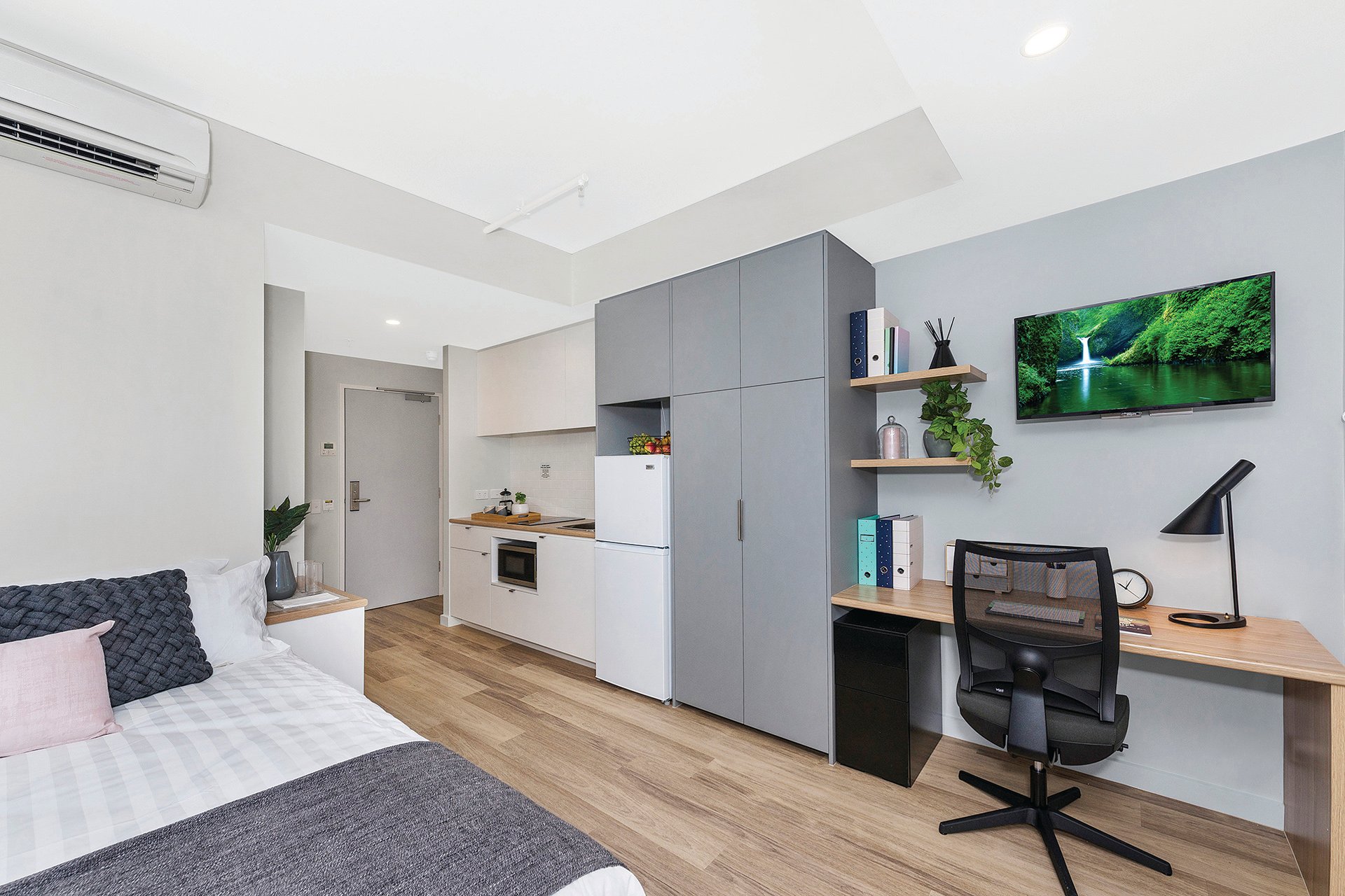 Large Studio Apartment Adelaide