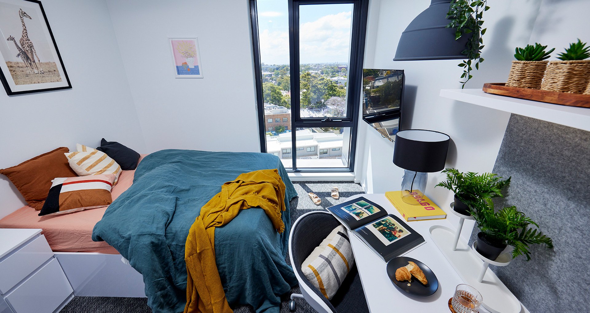 202204504-Scape-Redfern-Room-1920x1020-Bed-1