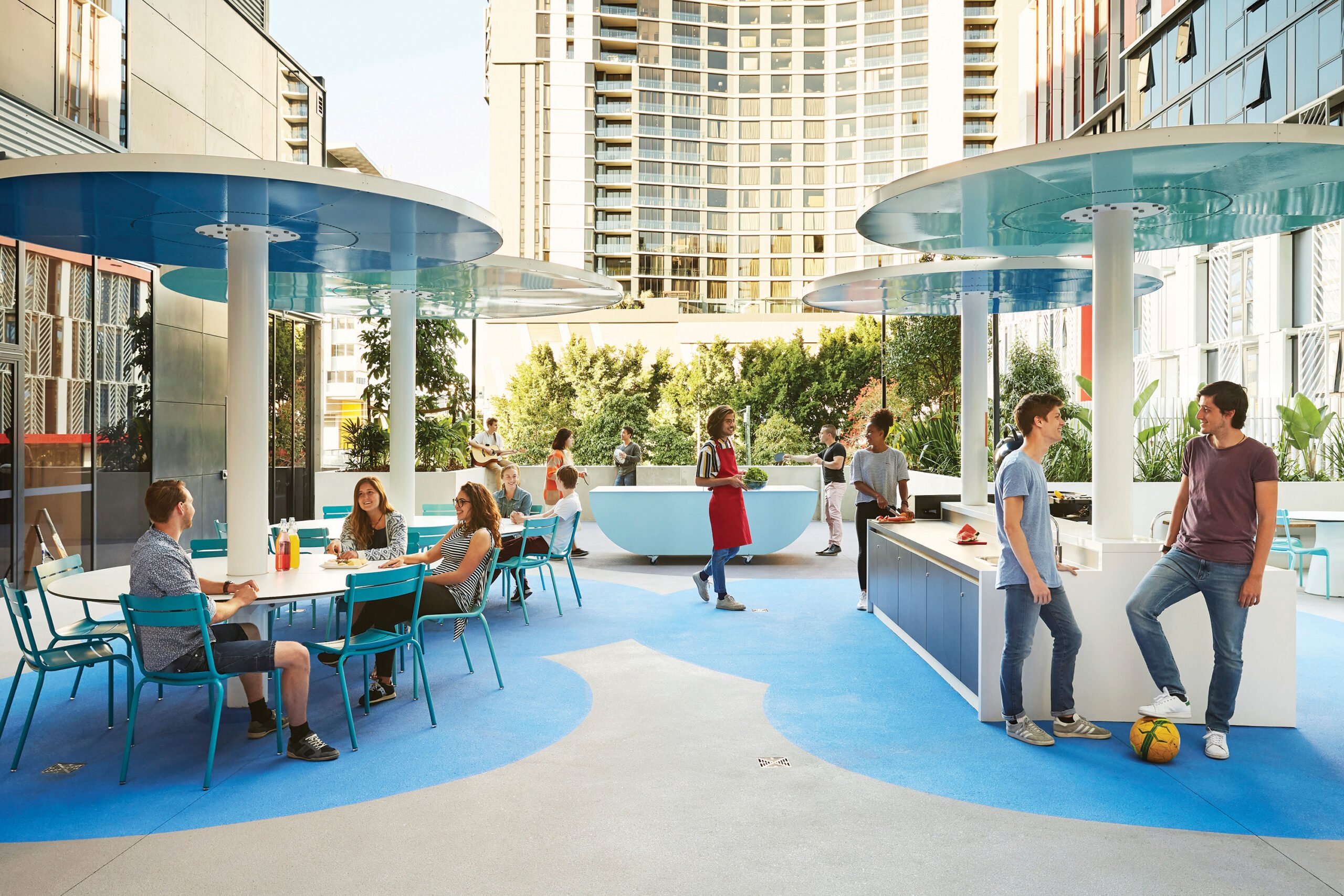 Scape-SouthBank-Lifestyle-Outdoor-Terrace-001_WEB-scaled